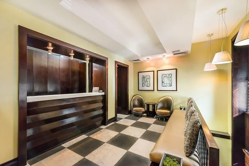 Park West Hotel New York 3*,