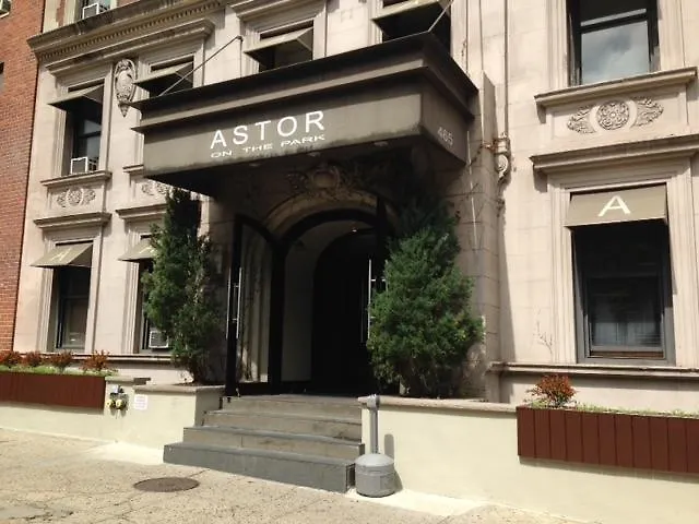 Park West Hotel Нью-Йорк США