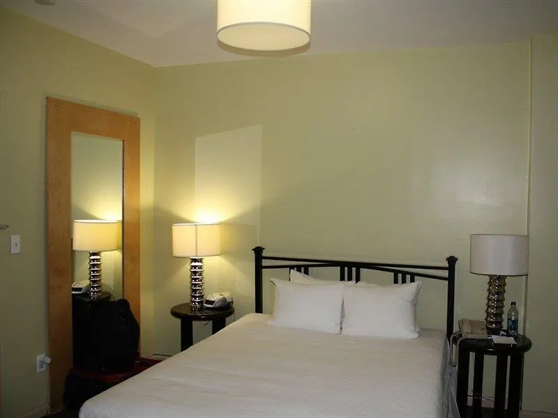 ***  Park West Hotel Нью-Йорк США