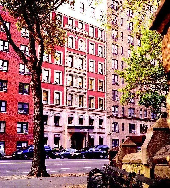 Park West Hotel Нью-Йорк 3*,